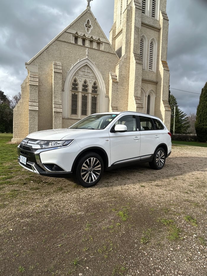 2018 Mitsubishi Outlander AWD 7 seater Wagon image